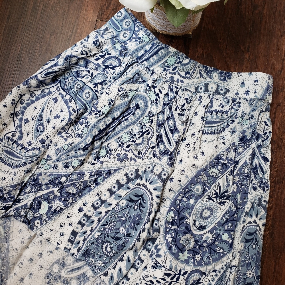 Girl's Skirt